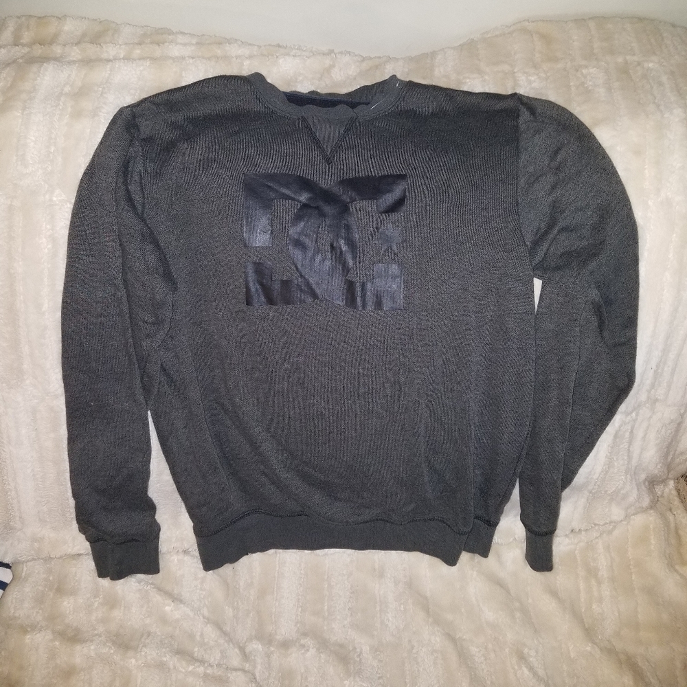 DC size small sweater